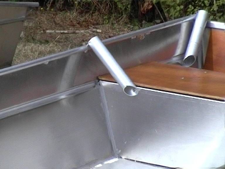 Barco de aluminio hecho a mano (16)